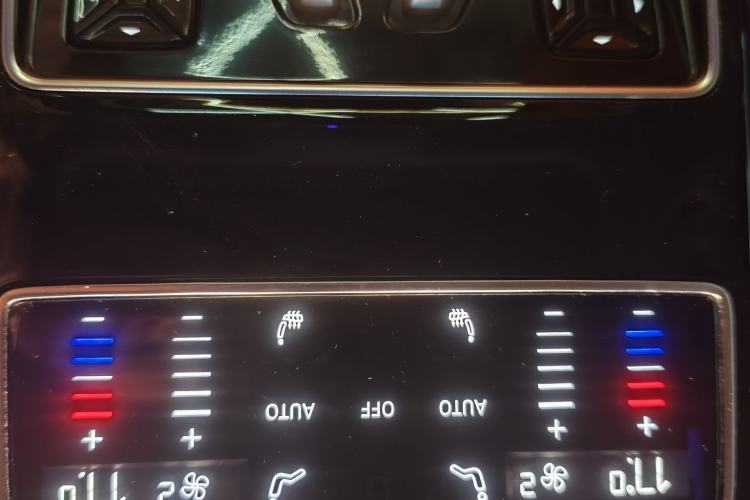 Used Audi A8 2022 A8L 50 TFSI quattro Comfort Edition Collector's Model
