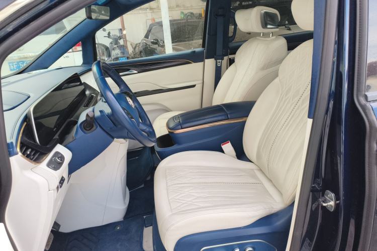 Used Buick GL8 2020 Avenir Avia Four-Seat Luxury Edition
