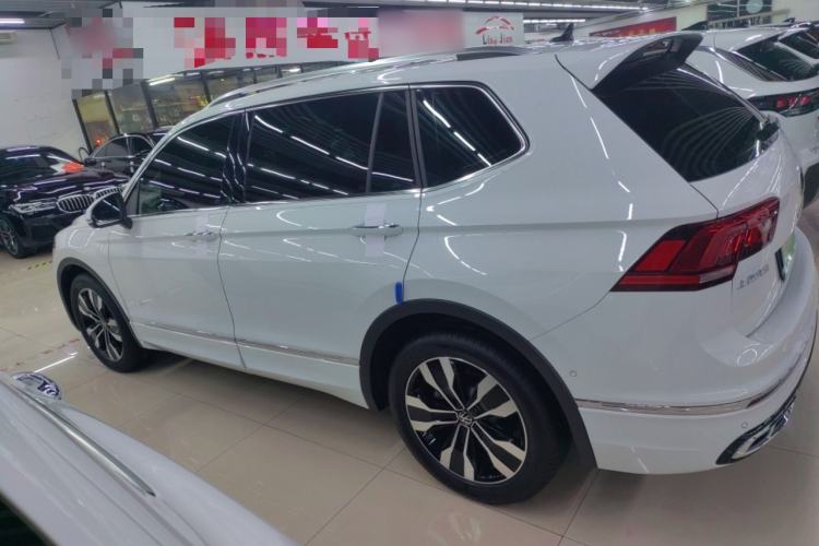 Used Volkswagen Tiguan L 2024 Outstanding Model 330TSI Automatic Two-Wheel Drive R-Line Dragon Glory Edition
