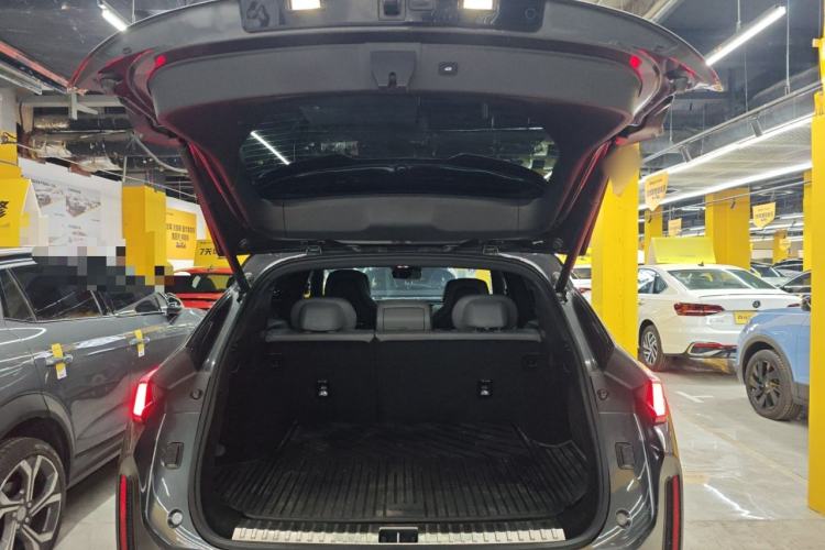 Used Lynk & Co 08 EM-P 2023 245km Ultra-Long Range Halo
