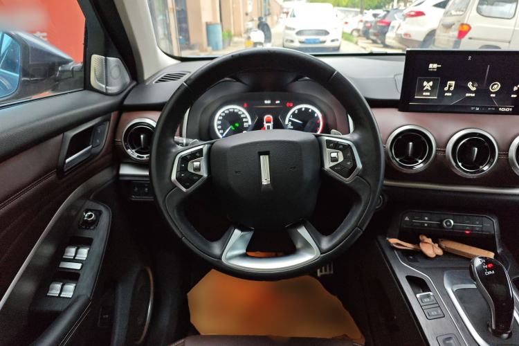 Used Wey VV6 2018 2.0T Two-Wheel-Drive Ultra-Luxury Version China V Standard
