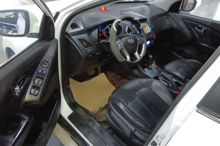 Used Hyundai ix35 2015 2.0L Automatic 2WD Smart Version China V Standard