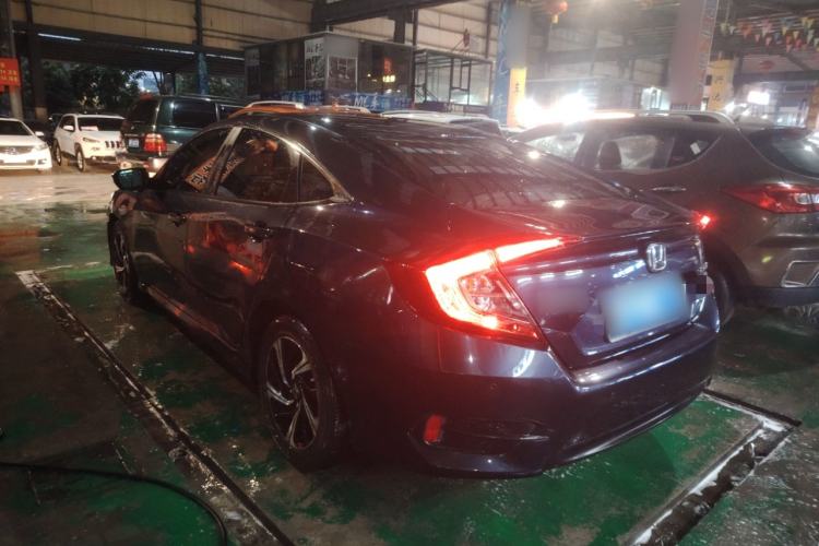 Used Honda Civic 2016 220TURBO CVT Luxury Edition
