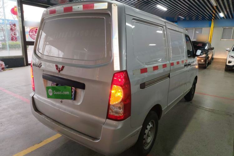 Used Wuling Rongguang S 2021 1.2L Base Model Window-Sealed 2-Seat LSI Car
