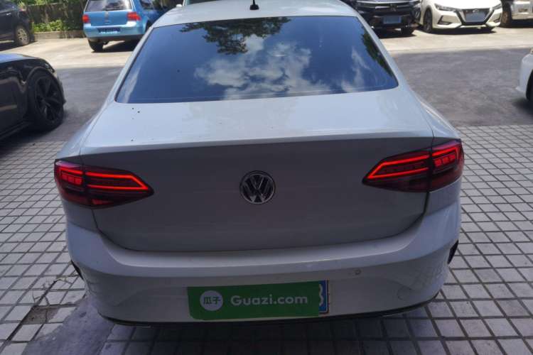 Used Volkswagen Lamando 2015 230TSI DSG Fashion Edition
