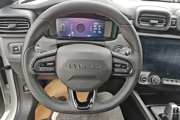 Used Lynk & Co 03 2022 2.0TD DCT GenioPlus
