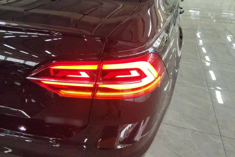 Used Volkswagen Phideon 2021 380TSI Luxury Edition
