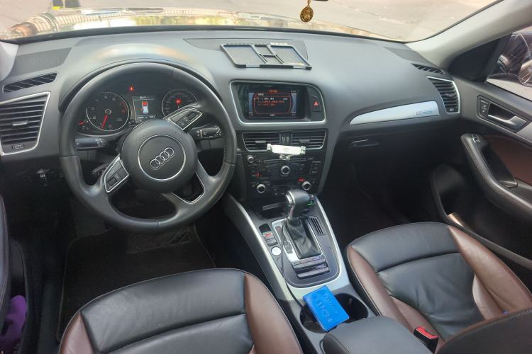 Used Audi Q5 2018 Collector's Edition 40 TFSI Technology Model