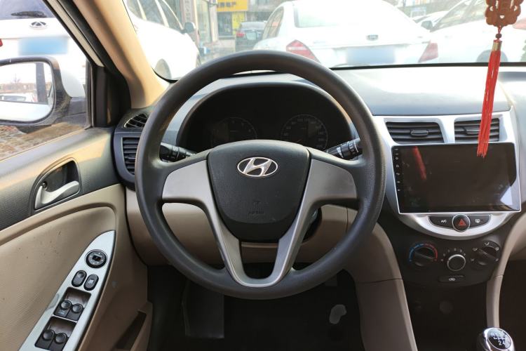 Used Hyundai Verna 2016 1.4L Manual Smart GLS Trim
