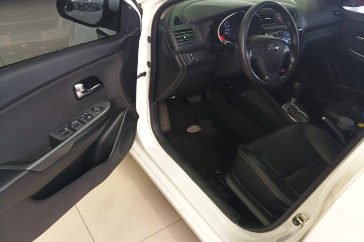 Used Kia K2 2015 Sedan 1.4L Automatic GLS
