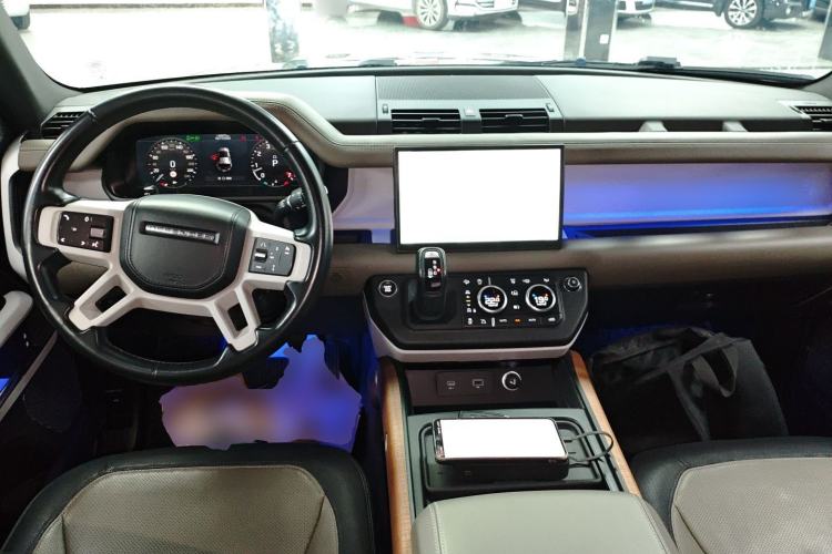 Used Land Rover Defender 2022 110 P400 X-DYNAMIC HSE

