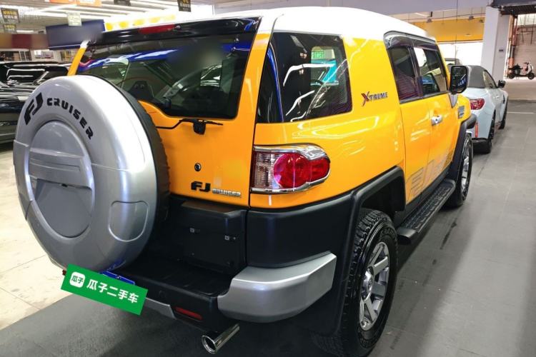 Used Toyota FJ Cruiser 2019 4.0L GX-R Dual Fuel System Twin Fuel Tanks Air Pump – Middle East