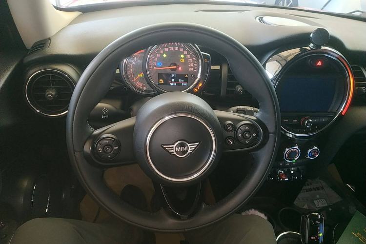 Used  MINI 2019 1.5T ONE PLUS
