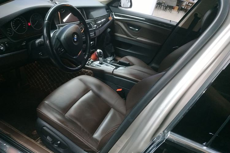 Used BMW 5 Series 2014 525Li Luxury Design Package
