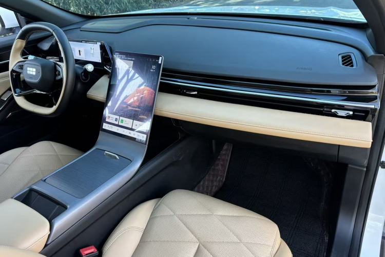 Used  L6 2024 125km PLUS Dragon Edition