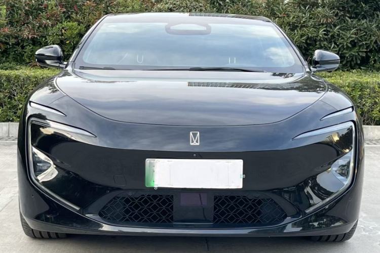 Used  12 2025 Ultra Extended-Range Edition
