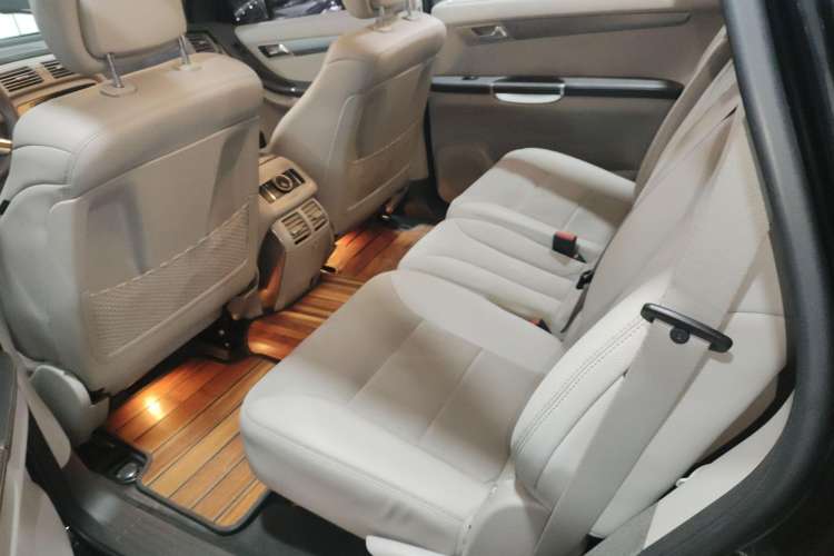 Used Mercedes-Benz R-Class 2014 R 320 4MATIC Business Model
