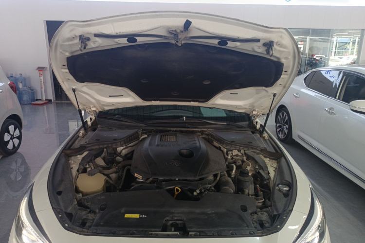 Used Infiniti Q50L 2018 2.0T Enjoyment Version China VI Standard
