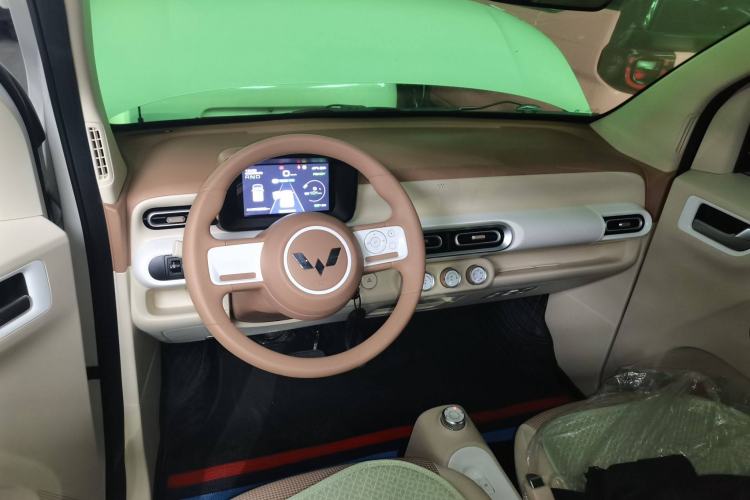 Used Wuling Hongguang MINIEV 2024 3rd Generation 215km Youth Edition
