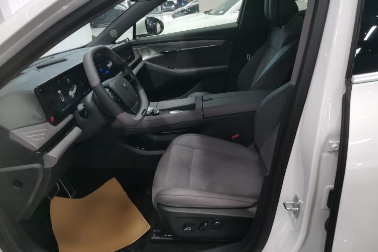 Used VOYAH PASSION 2024 PHEV Four-Wheel Drive Ultra-Long Range Flagship Model