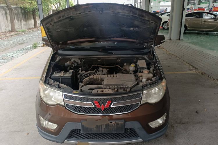 Used Wuling Hongguang 2014 1.5L S Comfort Model
