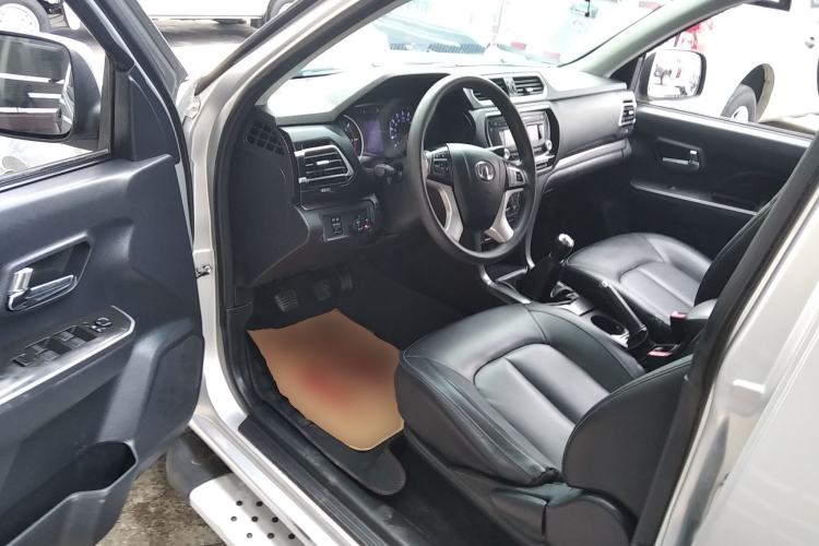 Used Great Wall Wingle 5 2017 2.0T European Version Diesel Two-Wheel Drive Advanced Large Double-Cab GW4D20E