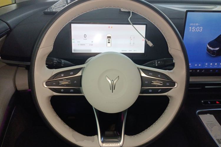 Used VOYAH Dream 2025 PHEV Four-Wheel-Drive Flagship Kunpeng Edition
