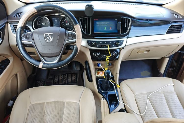 Used Baojun 730 2016 1.5L Manual Luxury Edition 7 Seats

