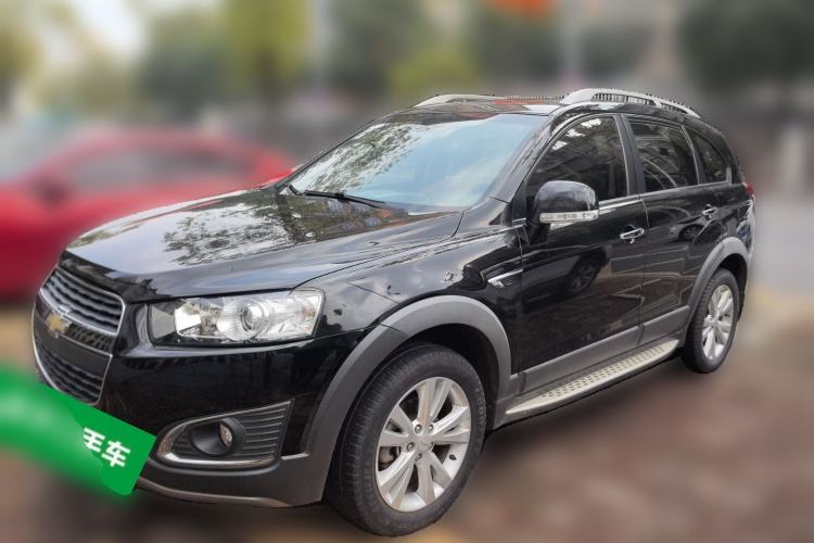 Used Chevrolet Captiva 2015 2.4L 4x4 Flagship Edition 7-Seater