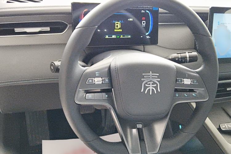 Used BYD Qin PLUS 2025 DM-i Smart Drive 55KM Leading Model
