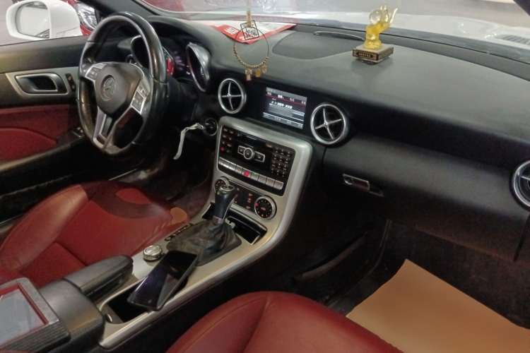 Used Mercedes-Benz SLK-Class 2011 SLK 200 Fashion Model
