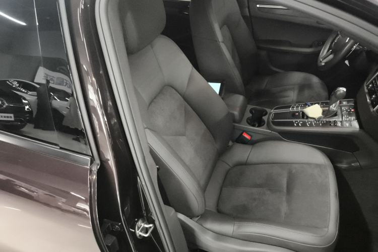 Used Porsche Macan 2016 Macan 2.0T
