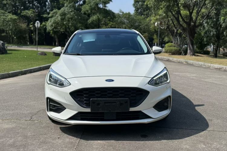 Used Ford Focus 2020 Sedan EcoBoost 180 Automatic Trend Edition
