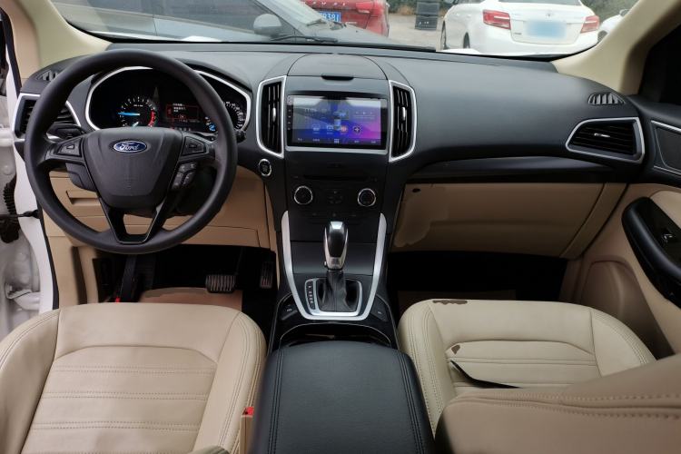 Used Ford Edge 2016 EcoBoost 245 Two-Wheel-Drive Titanium 5-Seater
