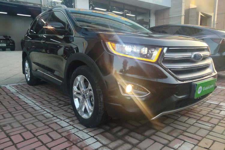 Used Ford Edge 2016 EcoBoost 245 Four-Wheel Drive Titanium Edition 7-Seater
