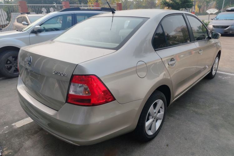 Used Skoda Rapid 2013 1.6L Manual Smart Selection Model
