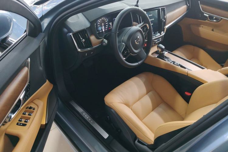 Used Volvo S90 2019 T5 Zhiyi Edition
