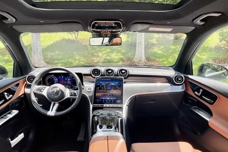 Used Mercedes-Benz GLC 2025 GLC 260 L 4MATIC Dynamic Edition
