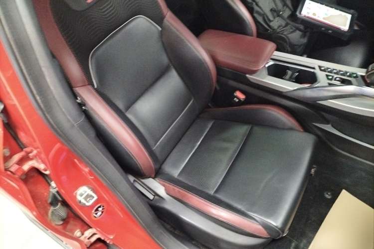 Used Geely Auto Coolray 2019 Sport Model 260T DCT Battle China V Standard
