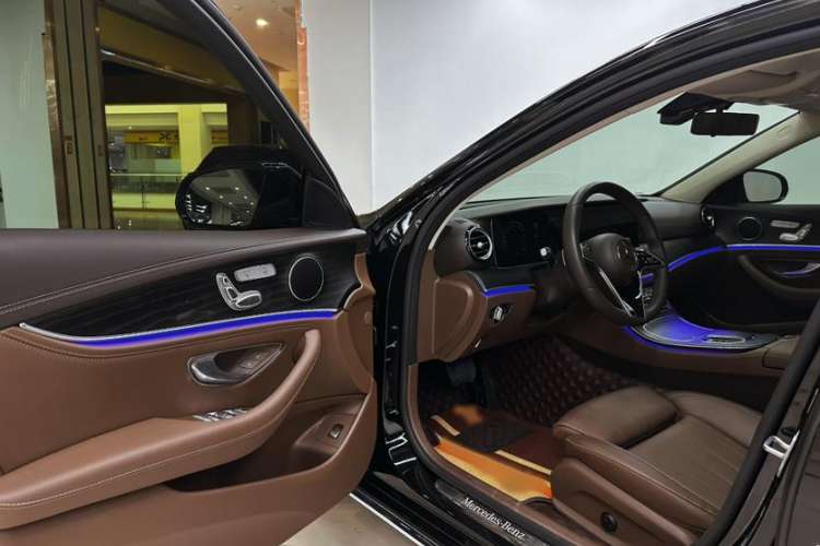 Used Mercedes-Benz E-Class 2023 E 260 L