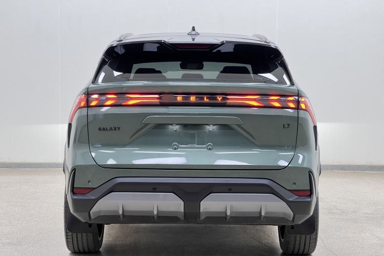 Used Geely Galaxy L7 2024 1.5T 115 km Starship Dragon Edition
