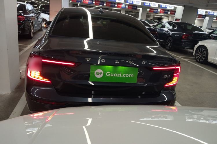 Used Volvo S60 2022 B4 Zhiyi Luxury Edition