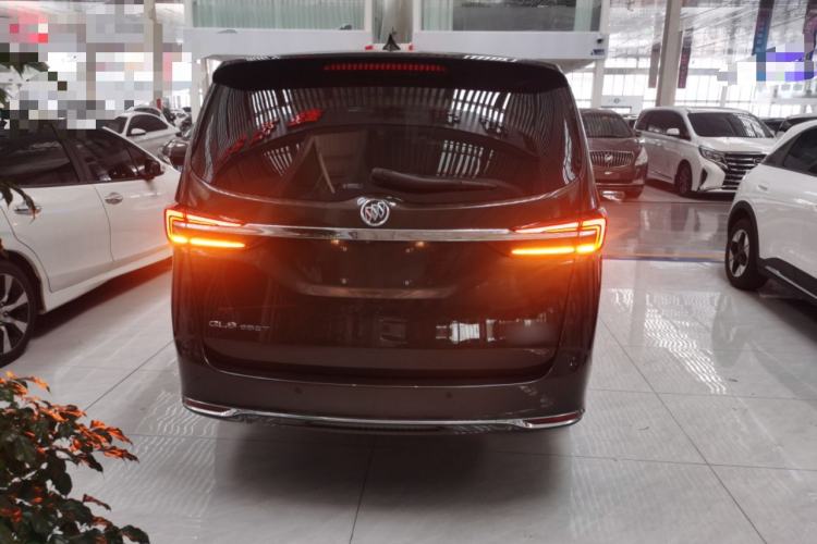 Used Buick GL8 2022 Land Executive Class 652T Prestige Model
