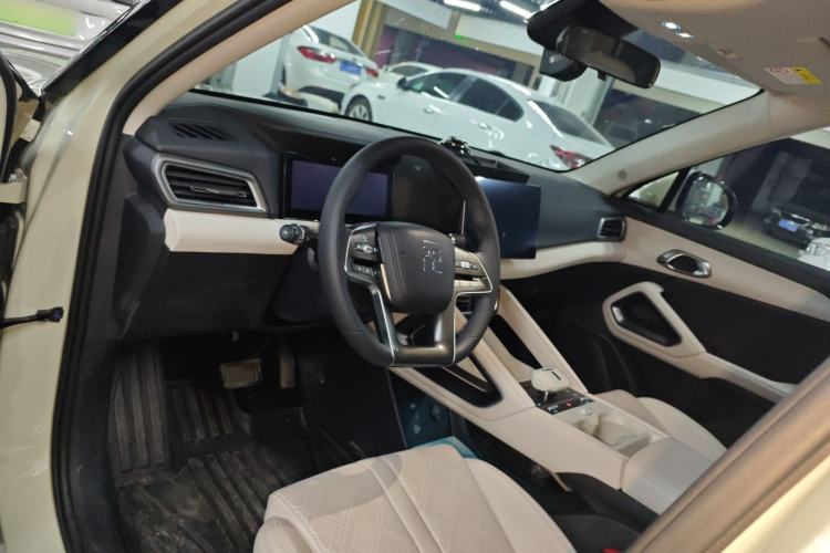 Used BYD Yuan UP 2024 401 km Active Version
