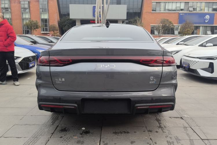 Used BYD Qin L 2025 DM-i Smart Drive 80KM Leading Model
