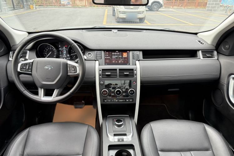 Used Land Rover Discovery Sport 2019 240 PS SE Version China VI Standard