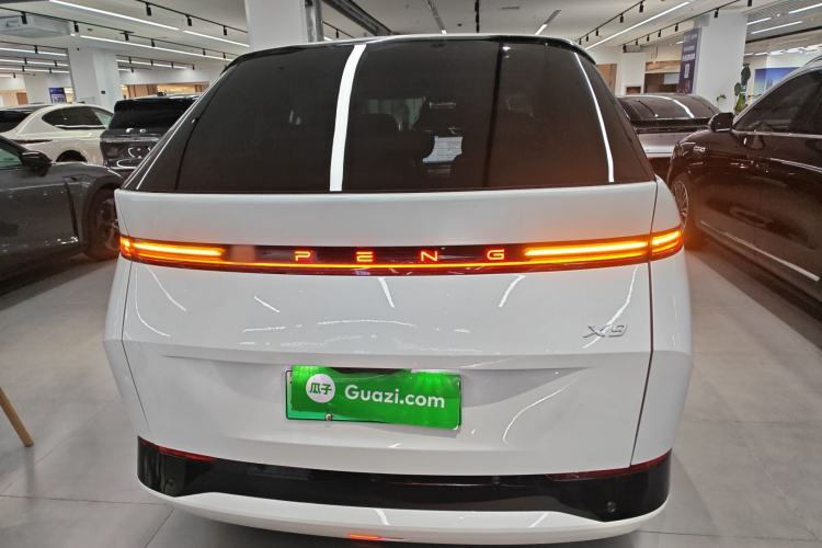 Used XPeng X9 2024 702 Ultra-Long Range Max
