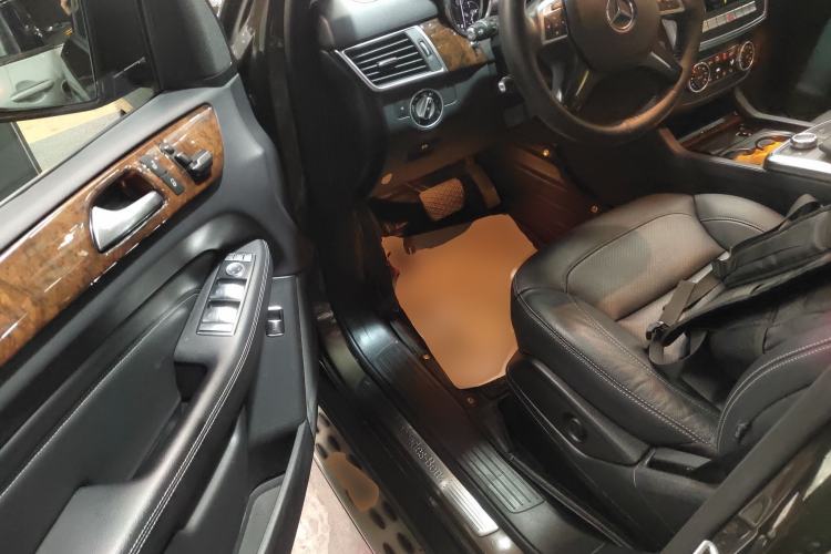 Used Mercedes-Benz M-Class 2015 ML 400 4MATIC Dynamic Model