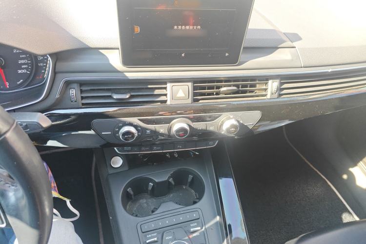 Used Audi A4L 2018 30th Anniversary Edition 40 TFSI Trendy Model