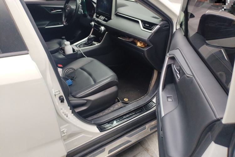 Used Toyota RAV4 2020 2.0L CVT 4x4 Style PLUS Edition
